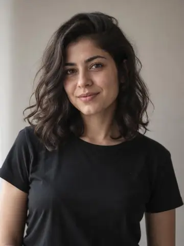Yaratıcı Yönetmen
